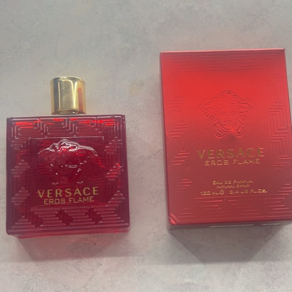 Versace Eros Flame Mens Eau de Parfum - Red